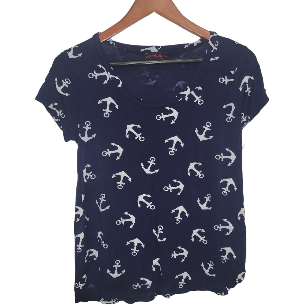 Annabelle Women's Top. Size Medium.  Excellent Condition Pre-owned.